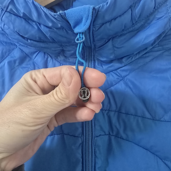 Lululemon Fluffin' Awesome Down Jacket In Cornflower Size 6 - Picture 7 of 10
